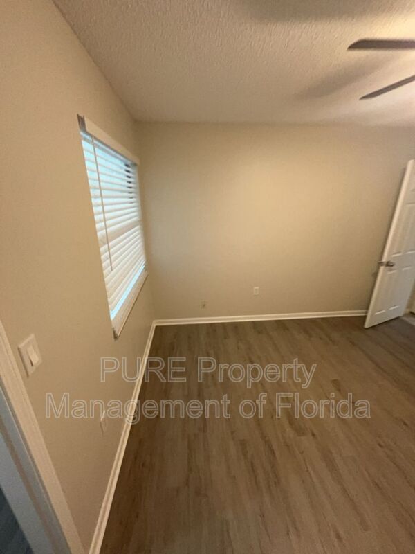 Building Photo - 3135 SW 97th St