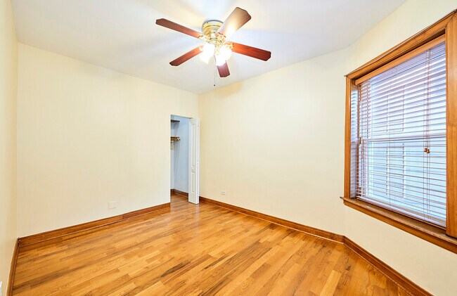 Building Photo - 3222 W Warner Ave