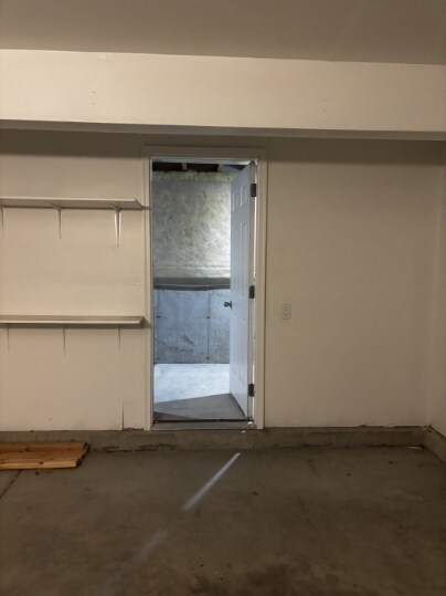 Building Photo - Beautiful Townhomes