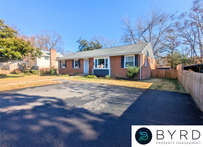 Building Photo - 4209 West End Dr