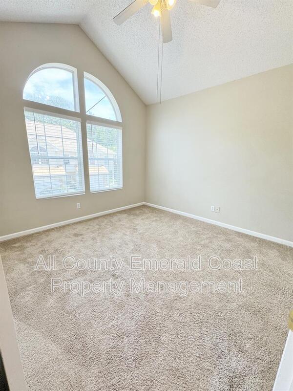 Building Photo - 732 E Mack Bayou Dr