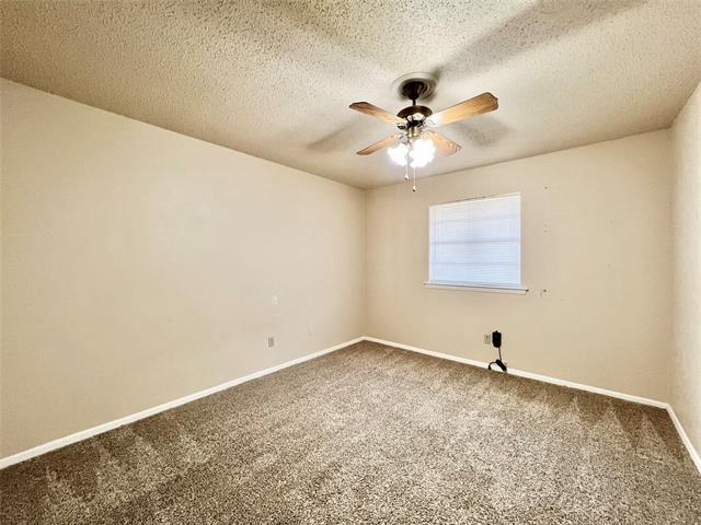 Building Photo - 2804 Canyon Dr