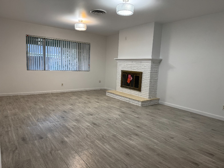 Building Photo - 5904 Daggett Ave