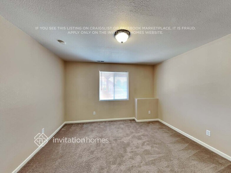 Building Photo - 4975 Teton Pl