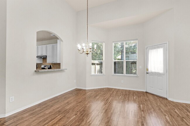 Building Photo - 127 N Willow Point Cir