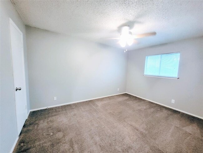 Building Photo - 3429 Willowrun Dr