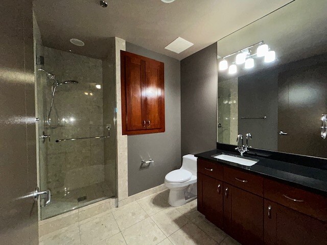 Building Photo - 4525 Dean Martin Dr