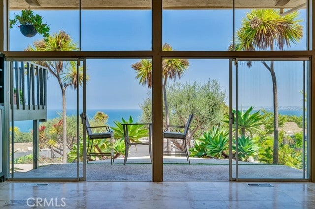 Building Photo - 1500 Paseo Del Mar