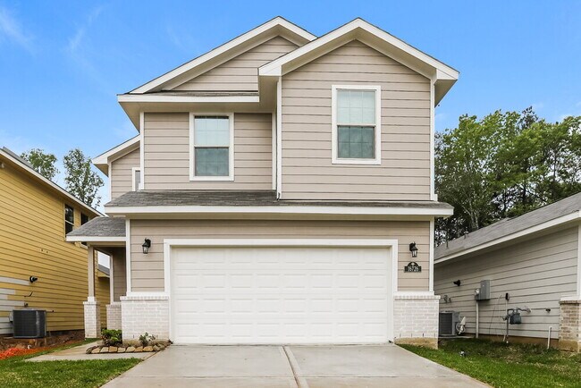 Building Photo - 16726 Rover Ln