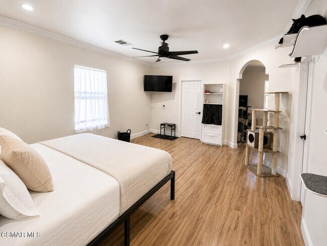 Building Photo - 11425 Blue Grass Dr
