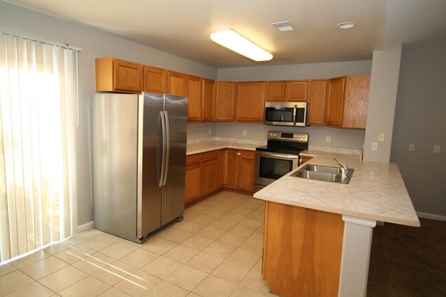 Building Photo - 18052 Becket Dr