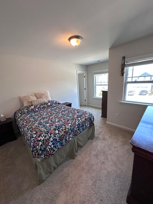Building Photo - 784 Amarra Dr