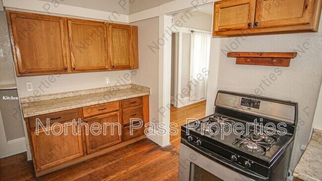 Building Photo - 7600 Franklin Dr