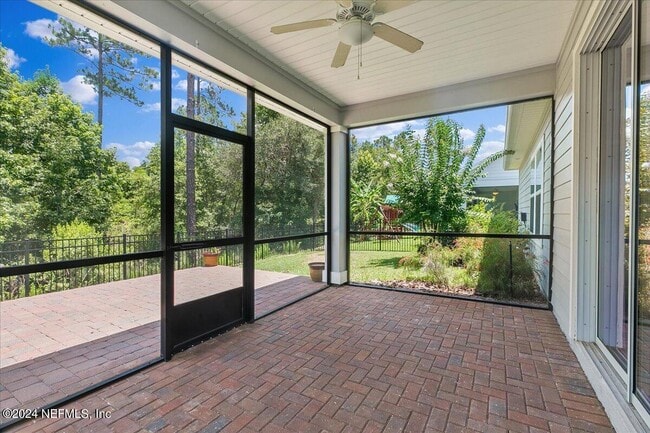 Building Photo - 345 Rivercliff Trl