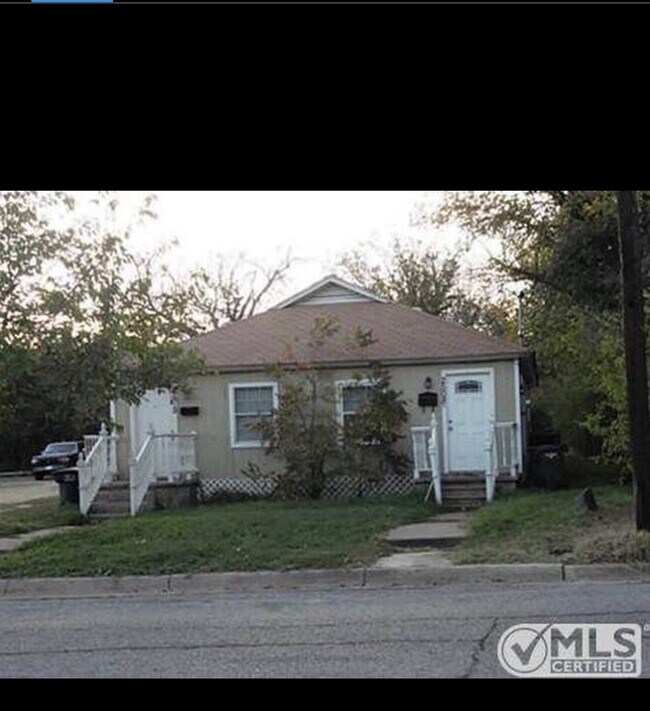 Building Photo - 2508-2510 Tierney Rd