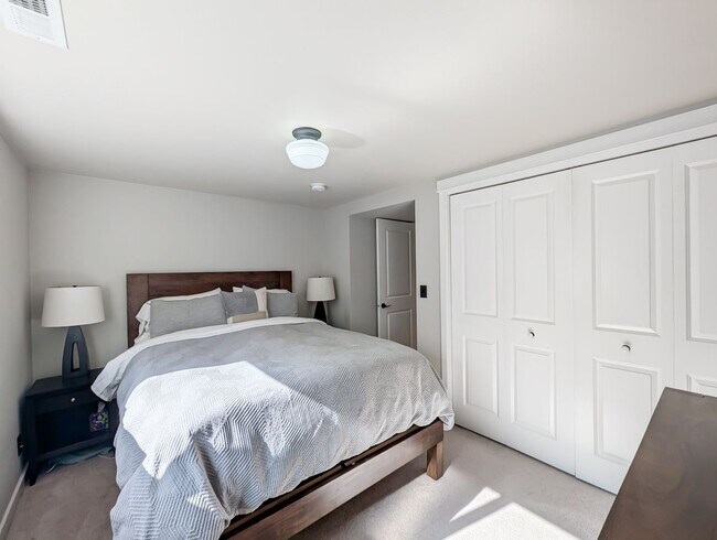 Building Photo - Elegant 3-Bedroom Home with Exceptional Craftsmanship in West Seattle