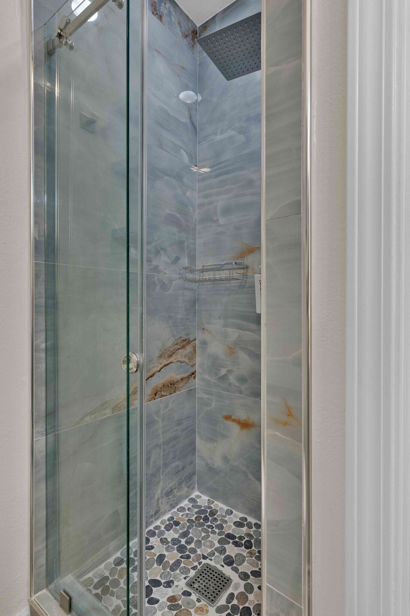 Building Photo - 111 E Hibiscus St