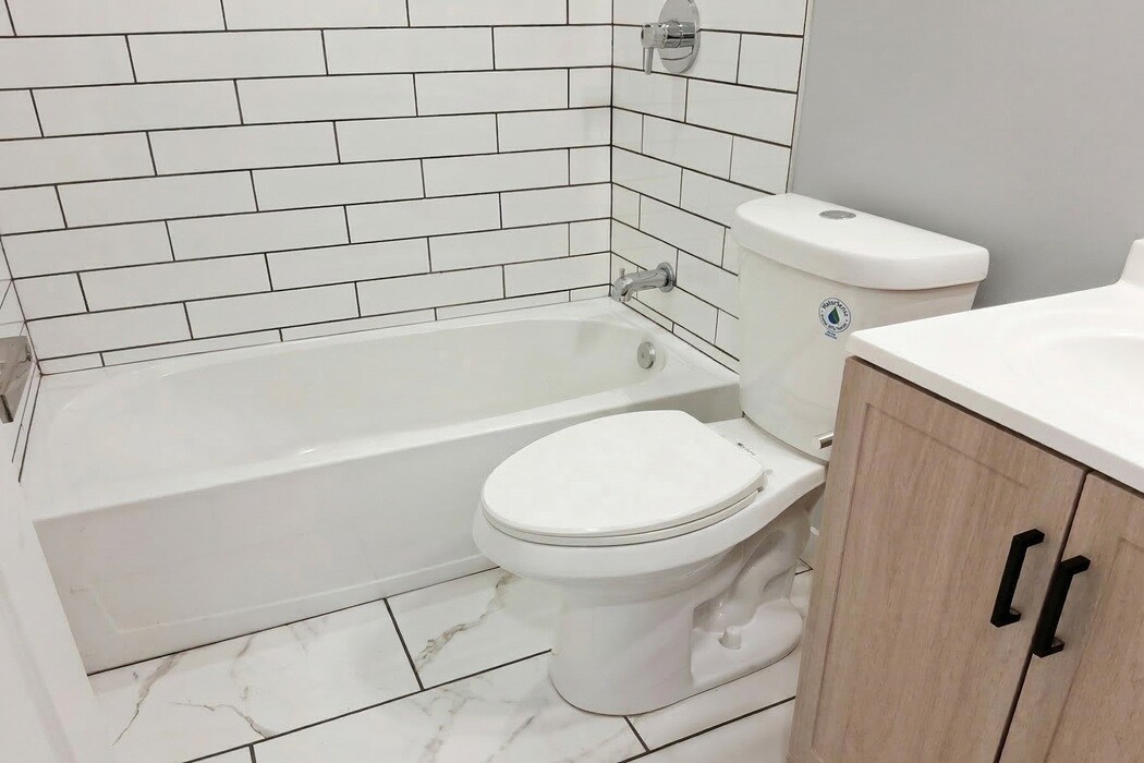 Building Photo - 3926 10th St NE