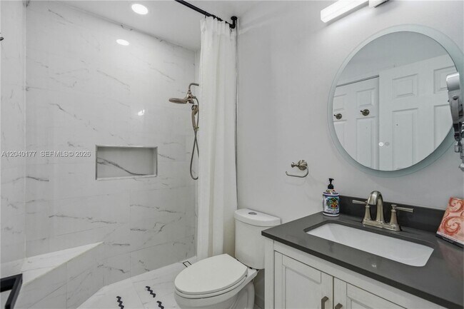 Building Photo - 5113 SW 138th Ave Cir
