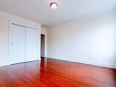 Building Photo - "Charming 1-Bed Oasis in the Heart of Woodside, NY!"
