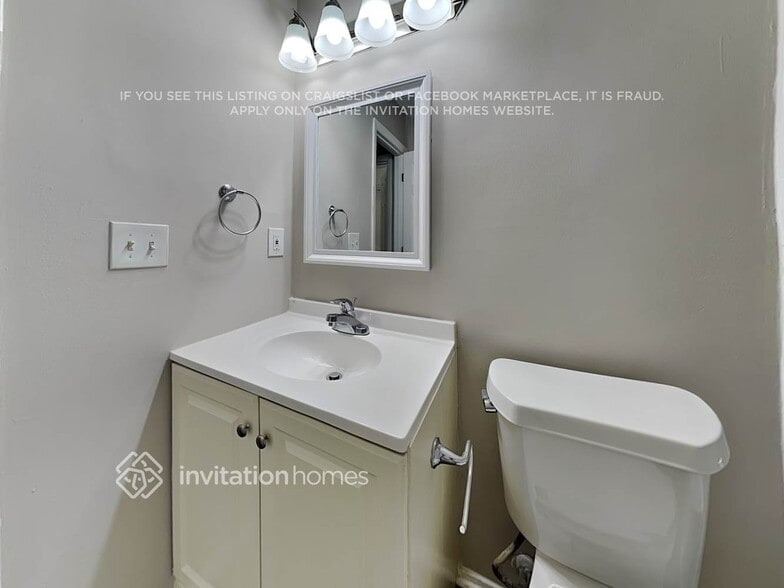 Building Photo - 6608 E Windsor Ln