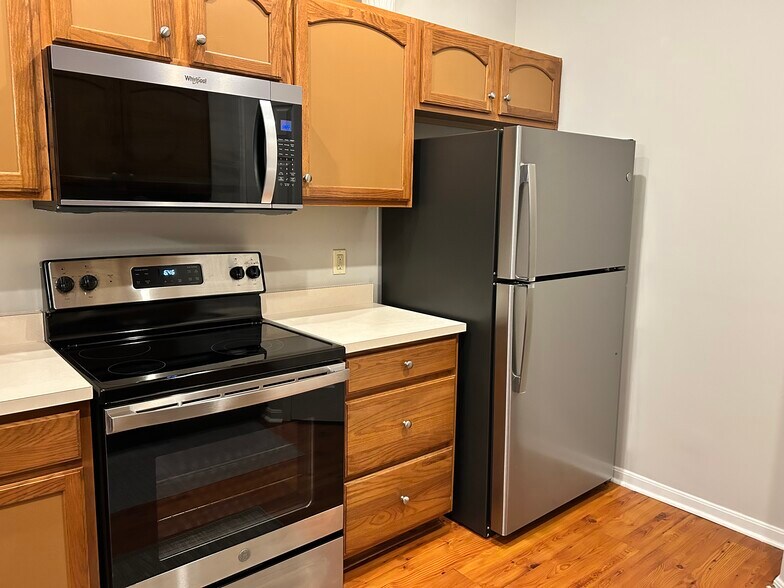 Building Photo - 4333 Marival Way