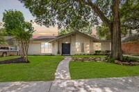 Building Photo - 8307 Braesview Ln