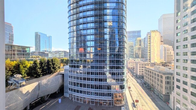 Building Photo - 301 Mission St