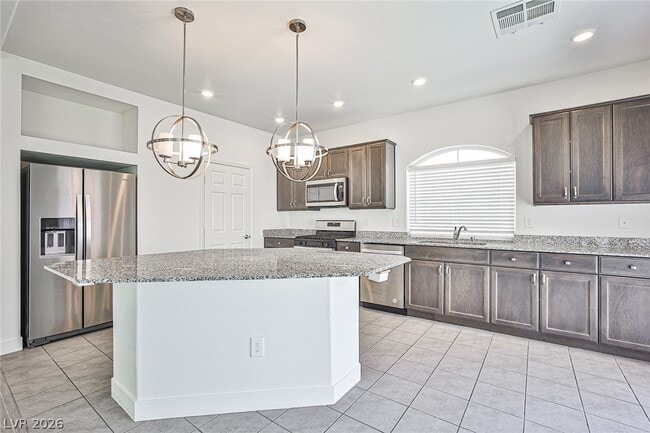 Building Photo - 6145 Sky River Ct