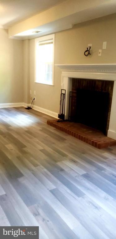 Building Photo - 9109 Barrick St