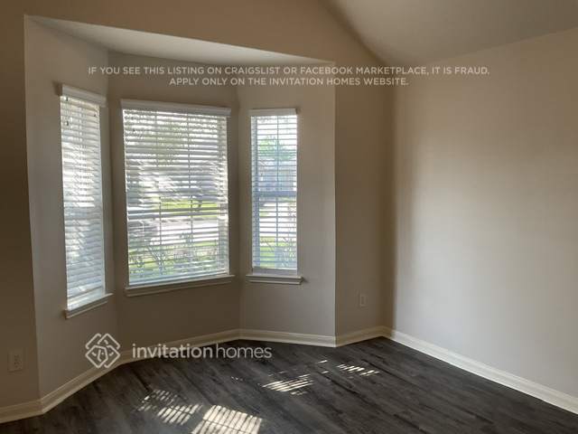 Building Photo - 30 Mira Loma Dr