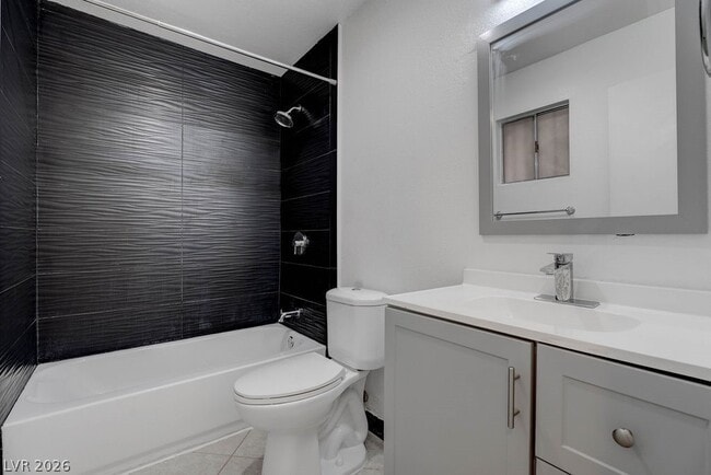 Building Photo - 5396 S Swenson St