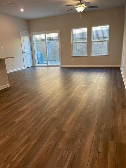 Building Photo - 78 Cedar Ln