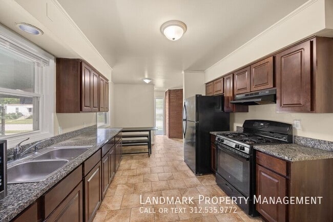 Building Photo - 3619 216th Pl