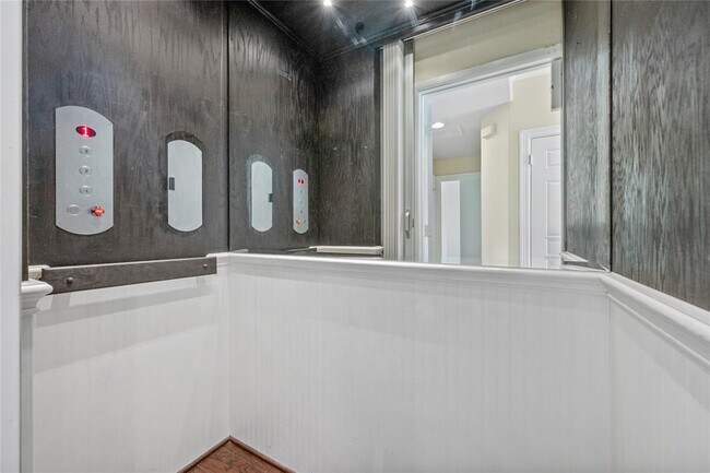 Building Photo - 2737 King's Retreat Cir