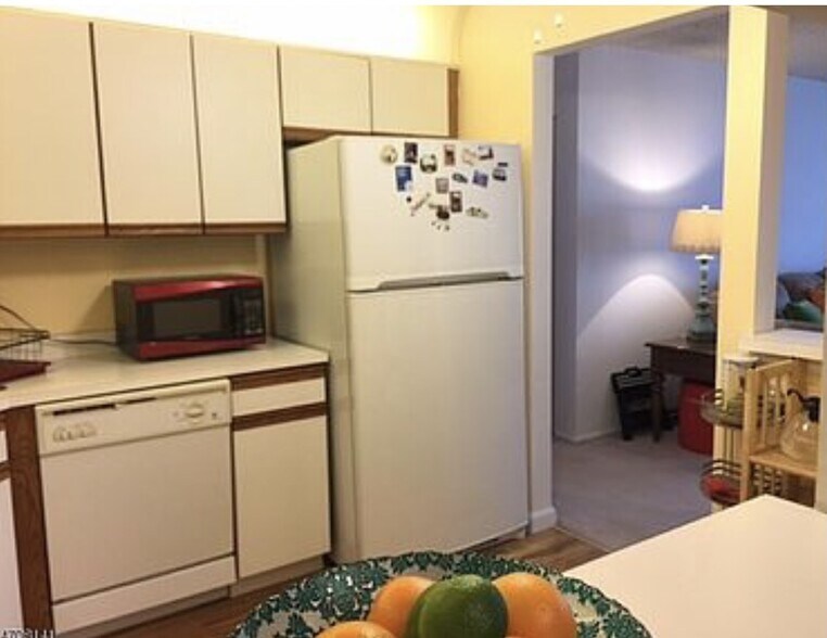 Building Photo - 59 Lindsey Ct