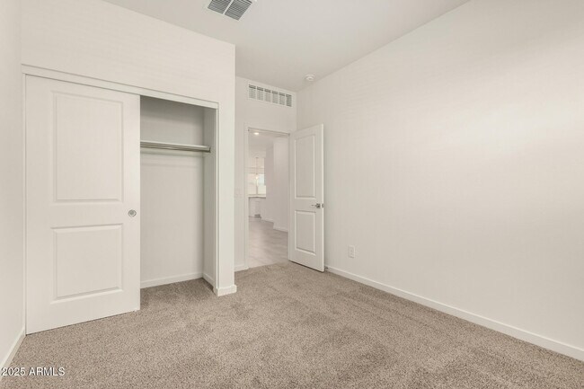 Building Photo - 3732 S 87th Dr