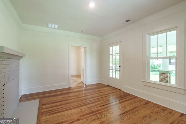 Building Photo - 5380 Guthrie Rd