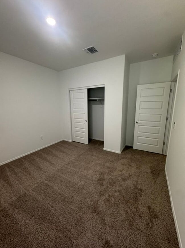 Building Photo - Marana- 3 bedroom/ 2 bathroom BRAND NEW HOME!