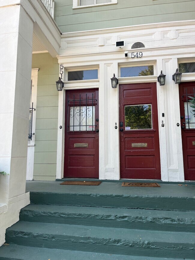 Primary Photo - 551 E Park Ave