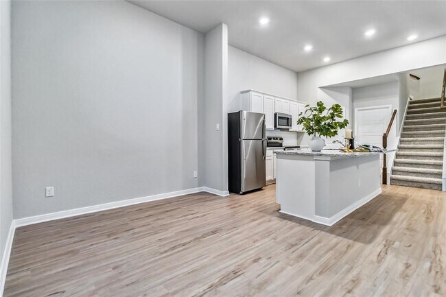 Building Photo - 428 Cross Barn Blvd