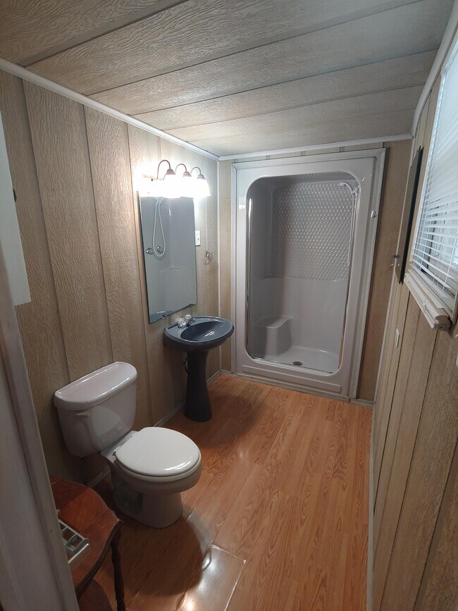 Building Photo - 707 N Joplin St