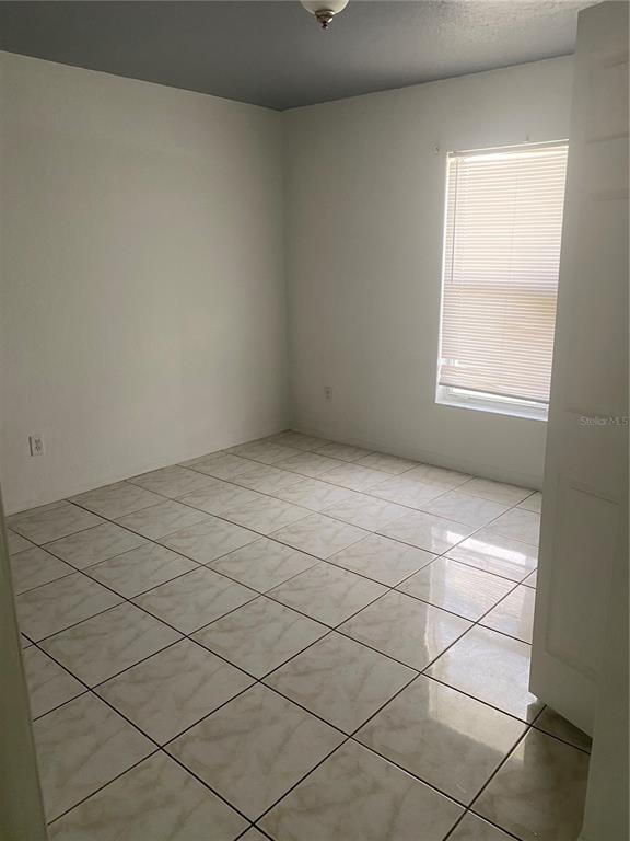 Building Photo - 15320 SW 43rd Avenue Rd