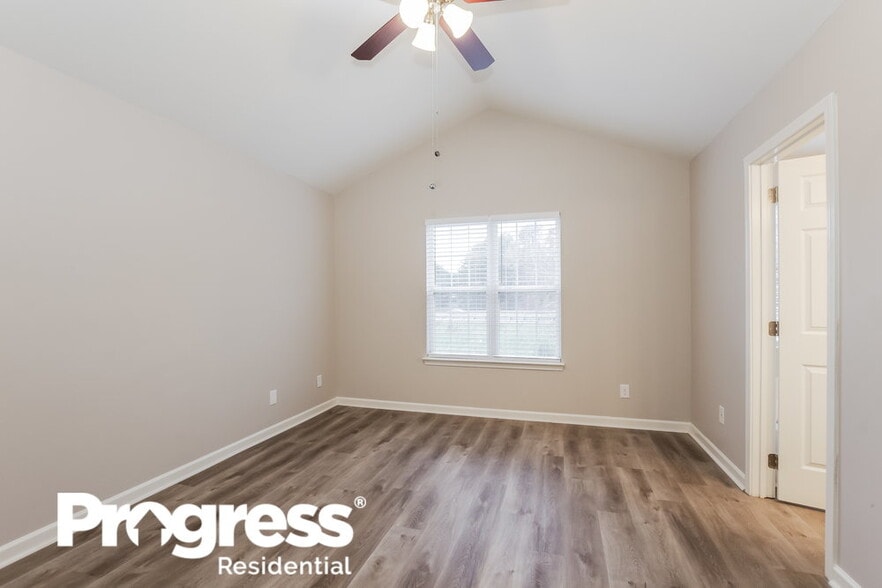 Building Photo - 6213 Spanish Moss Ln