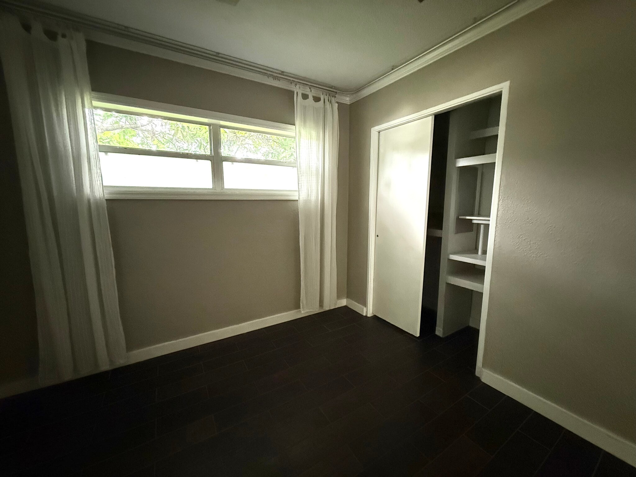 Building Photo - 414 Bywater Dr