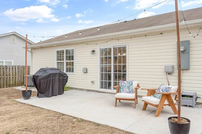 Building Photo - Charming 3-Bedroom Home for Rent in Leland, NC – Large Backyard & Great Amenities!