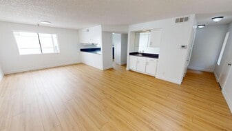 Building Photo - 12617 OXNARD || Unique TWO LEVEL APT available!
