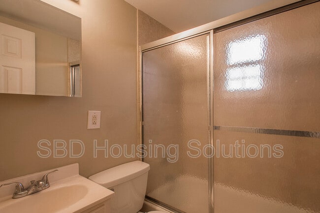 Building Photo - 1740 Sinnott Cir