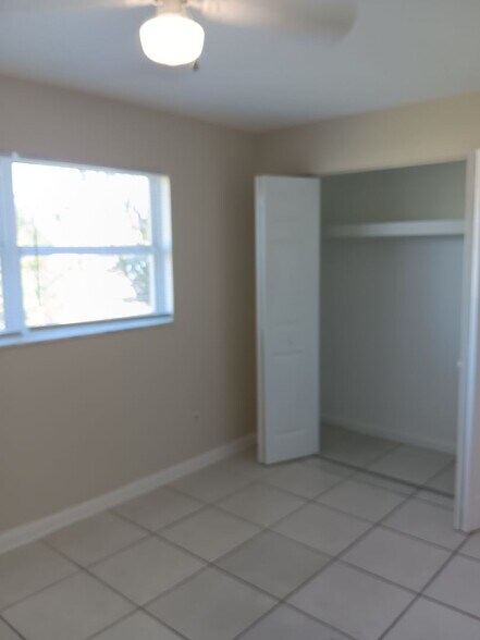 Building Photo - 3/2 Pool home available NOW