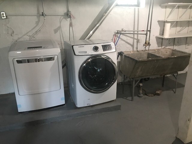 In unit laundry FREE - 613 Bay St